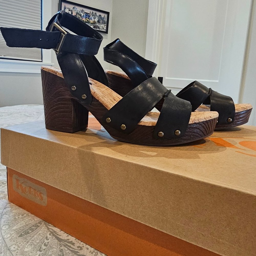 Korks Mia Black Clog Sandal